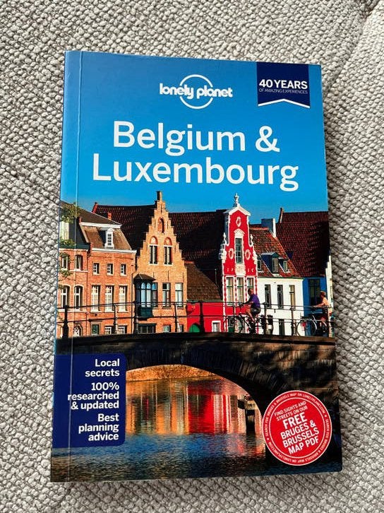 Lonely Planet Reisgids België & Luxemburg (5e editie), Boeken, Lonely Planet, Ophalen of Verzenden, Zo goed als nieuw, Reisgids of -boek