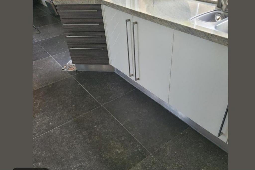 Keukenkast deuren , rvs handgreep renovatie keuken, Huis en Inrichting, Keuken | Complete keukens, Gebruikt, Overige materialen