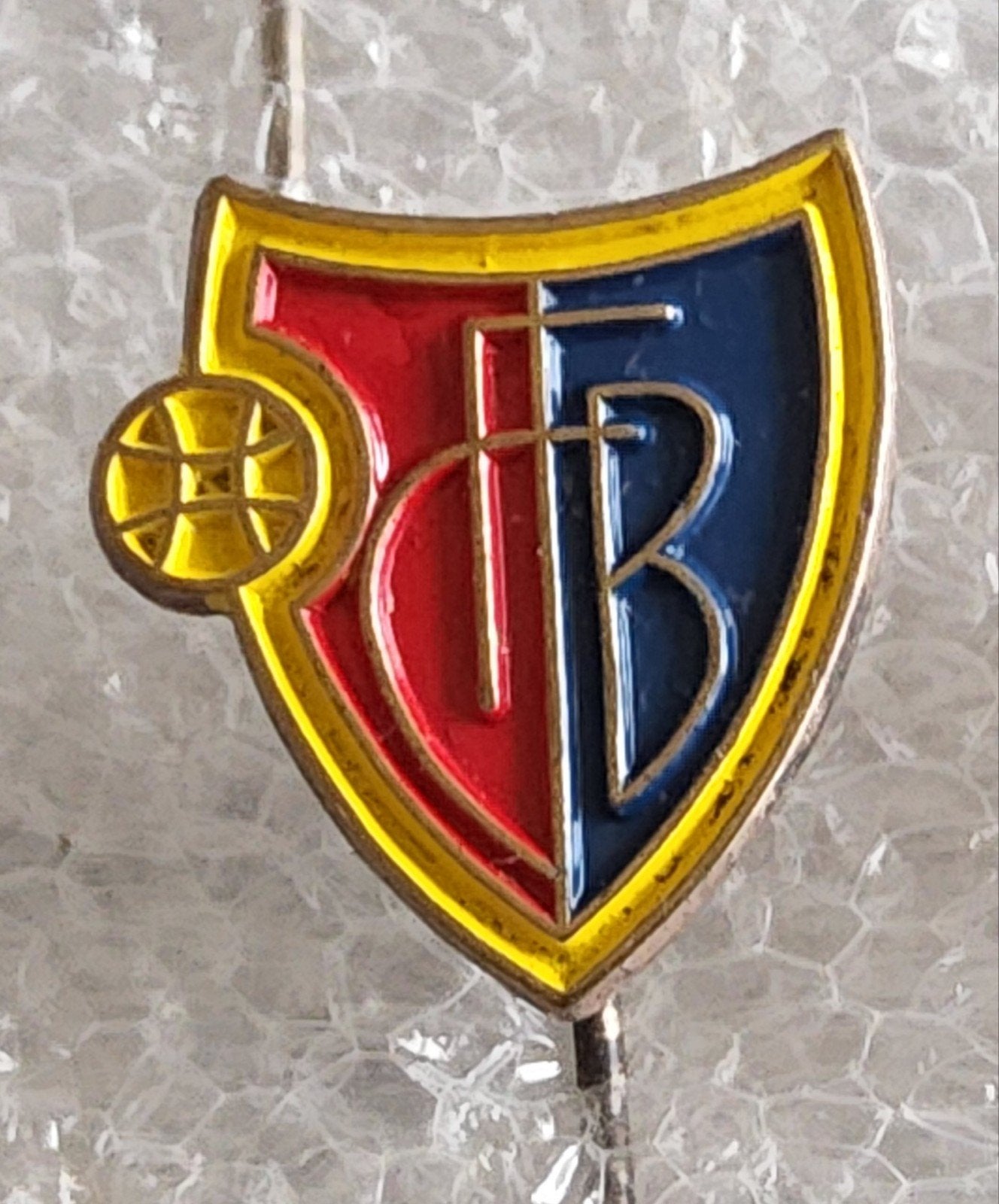 Speldje FC Basel Voetbalclub Logo Pin, Ophalen of Verzenden, Gebruikt, Sport, Speldje of Pin