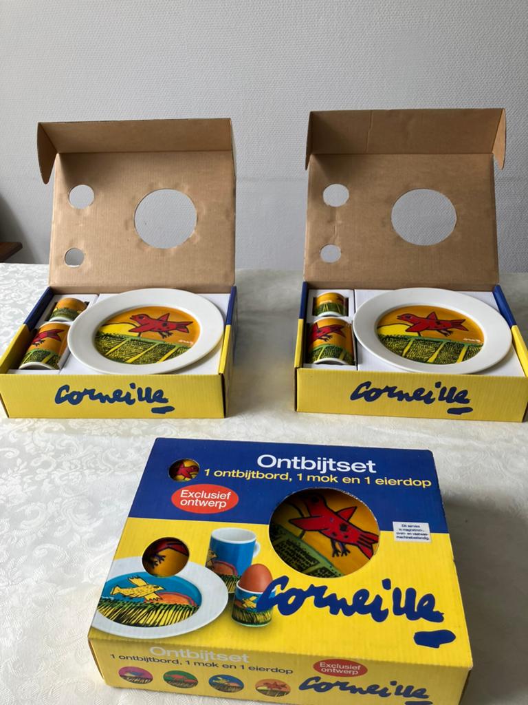 Corneille ontbijt cadeau set 3 stuks, Ophalen of Verzenden, Zo goed als nieuw, Overige stijlen, Kop(pen) en/of Schotel(s)