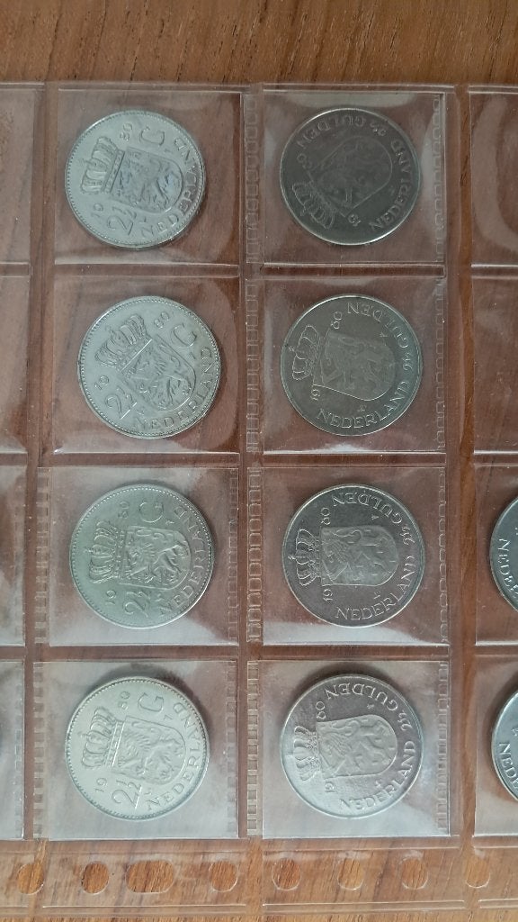 2 rijksdaalders 1979 en 10 rijksdaalders 1980, Postzegels en Munten, Munten | Nederland, Koningin Juliana, Zilver, Ophalen of Verzenden
