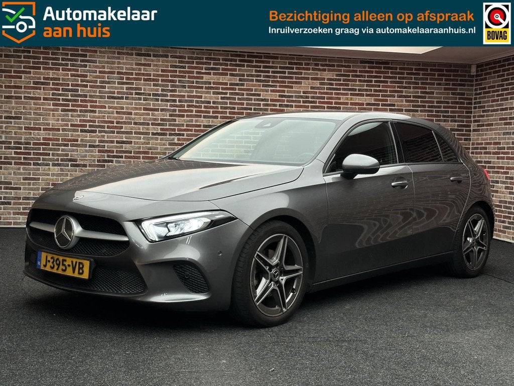 Mercedes-Benz A-klasse 180 Business Solution | LED| Widescre, Gebruikt, 4 cilinders, Origineel Nederlands, Bedrijf