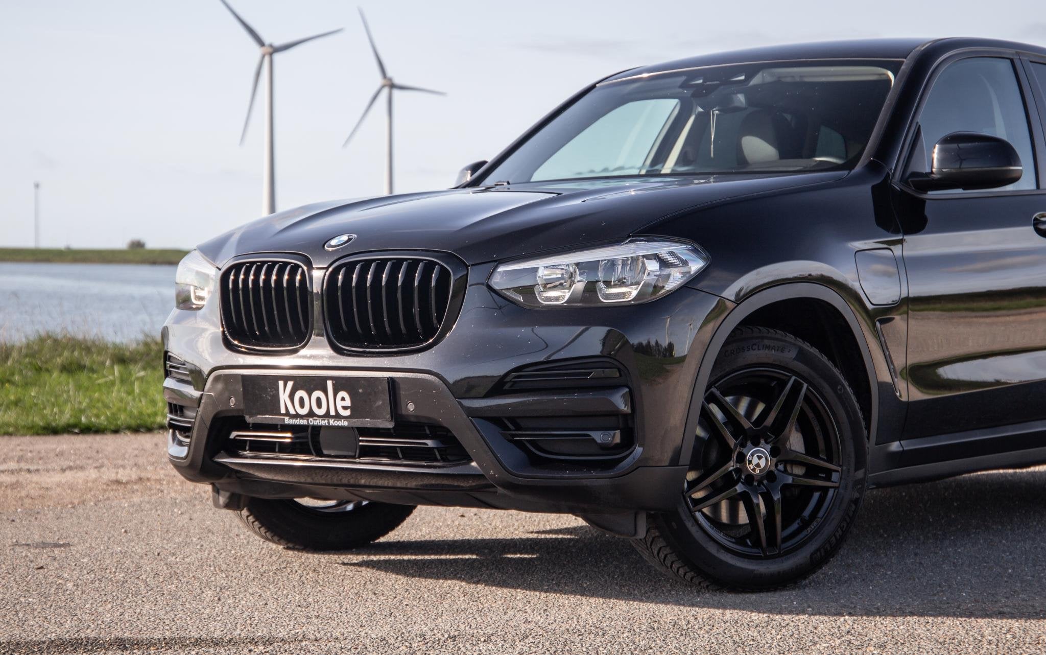 BMW X3 xDrive30e High Executive BLACK LINE / CARPLAY / LEER, Auto's, Gebruikt, Euro 6, 4 cilinders, 2000 kg