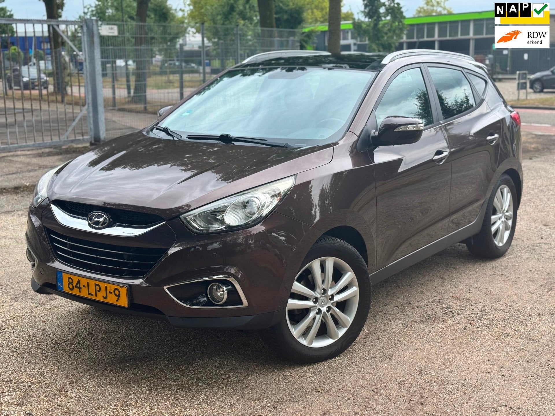 Hyundai Ix35 2.0i i-Catcher/Pano/Leder/Camera, Auto's, Gebruikt, Zwart, 4 cilinders, Bruin