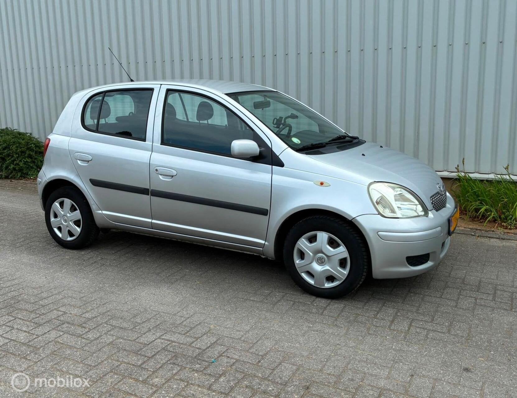 Toyota Yaris 1.3 16V VVT-i Linea Sol AIRCO 5-DEURS, Auto's, Toyota, Voorwielaandrijving, 1299 cc, Stof, Gebruikt
