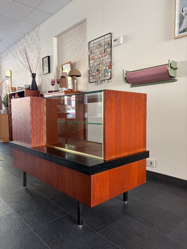 Vintage toonbank met vitrine en lade, Ophalen, Met plank(en), Gebruikt, 100 tot 150 cm