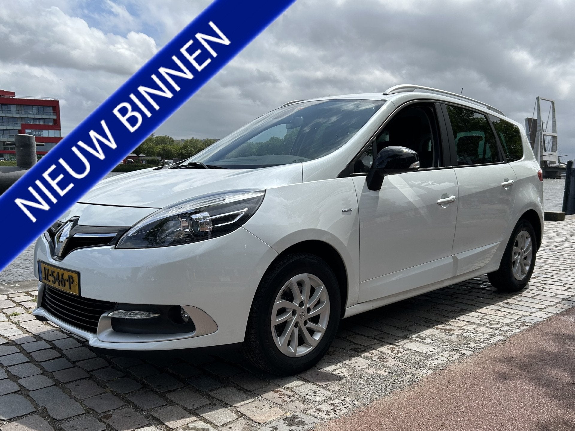 Renault Grand Scénic 1.2 TCe Limited Airco/ECC Navi Cruise, Voorwielaandrijving, Gebruikt, 4 cilinders, Wit