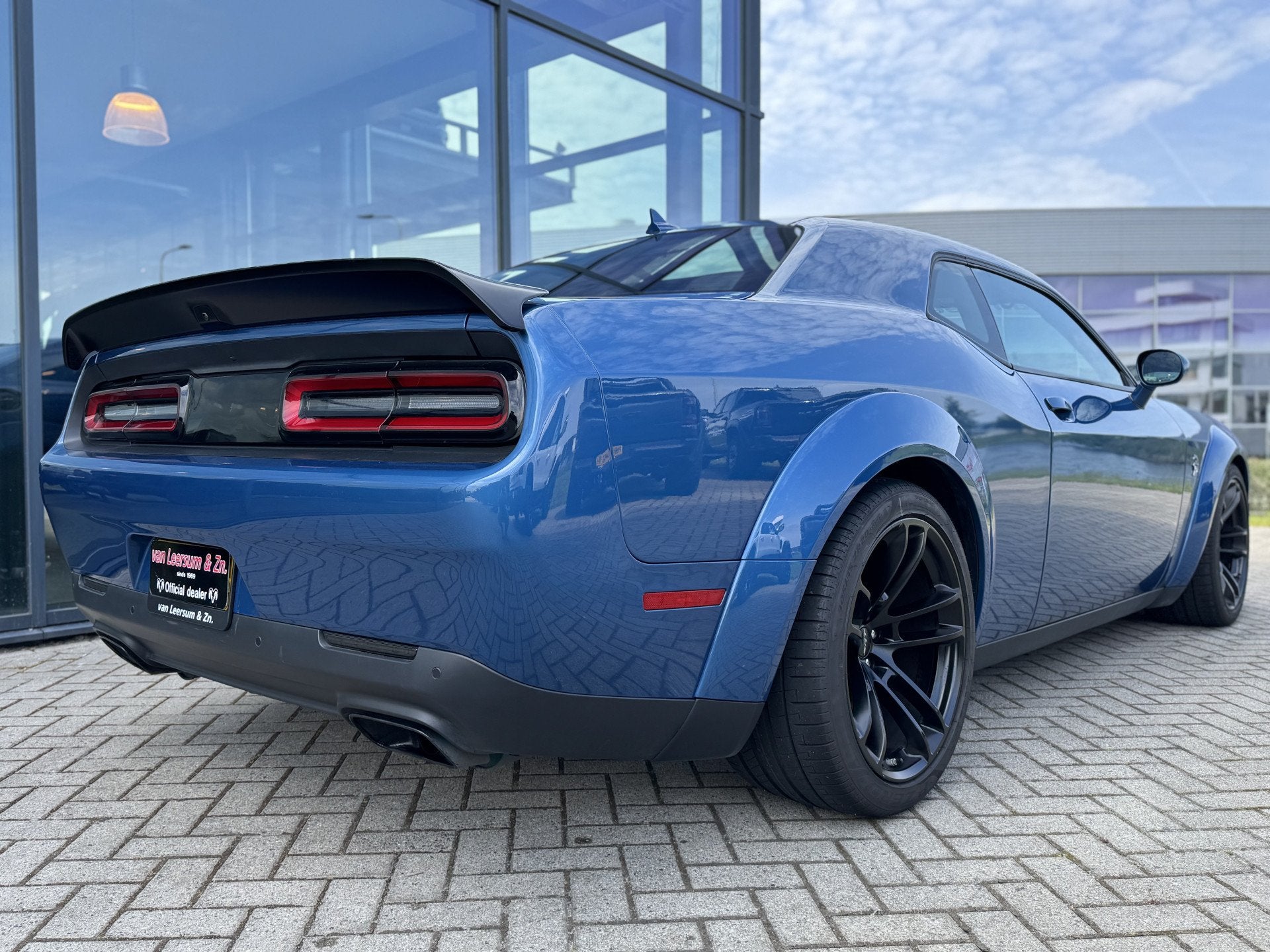 Dodge Challenger SRT HELLCAT Widebody 727PK (bj 2020), Auto's, Dodge, Automaat, Achterwielaandrijving, Gebruikt, Blauw