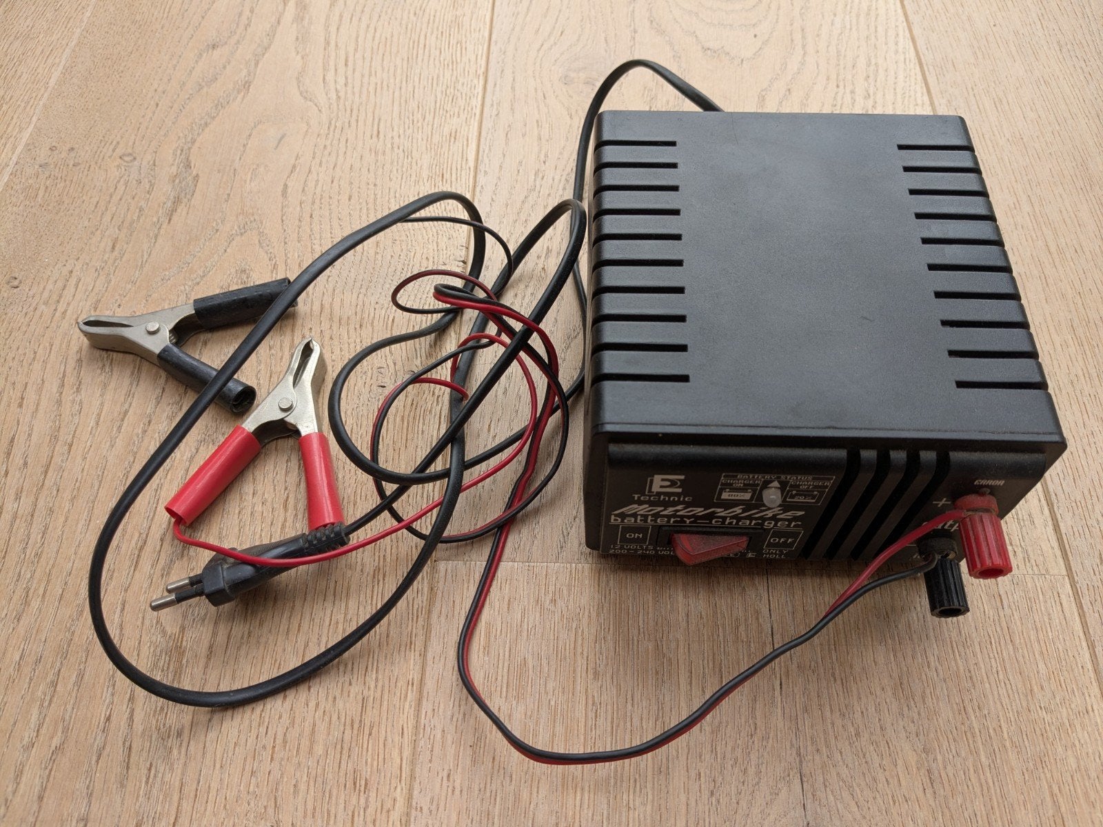 Motor acculader, motorfiets accu lader, druppellader, Auto-onderdelen, Accu's en Toebehoren, Gebruikt, Ophalen of Verzenden