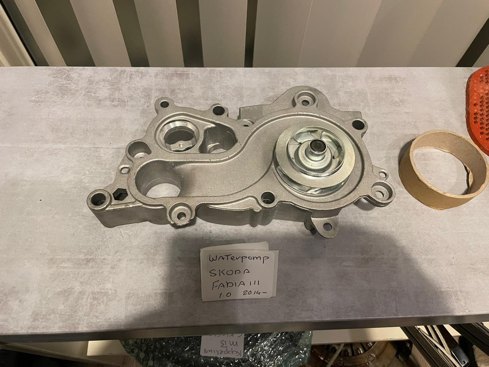 Nieuwe waterpomp vw polo v vi 2014/2017 zie beschrijving, Auto-onderdelen, Ophalen of Verzenden