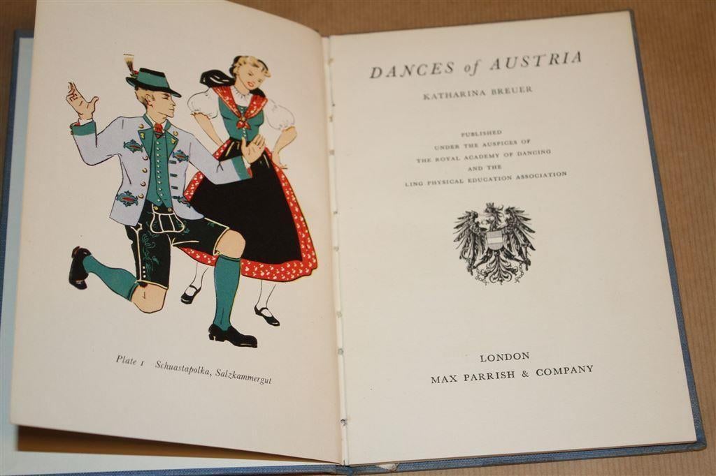Dances of Austria [1960]. Handboek Europese volksdansen., Boeken, Ophalen of Verzenden, Gelezen, Toneel