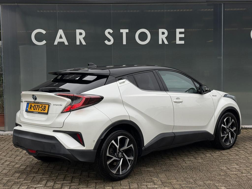 Toyota C-HR 1.8 Hybrid Adventure Bi-Tone JBL|Dealer Onderhou, Adaptive Cruise Control, 4 cilinders, Wit, 26 km/l