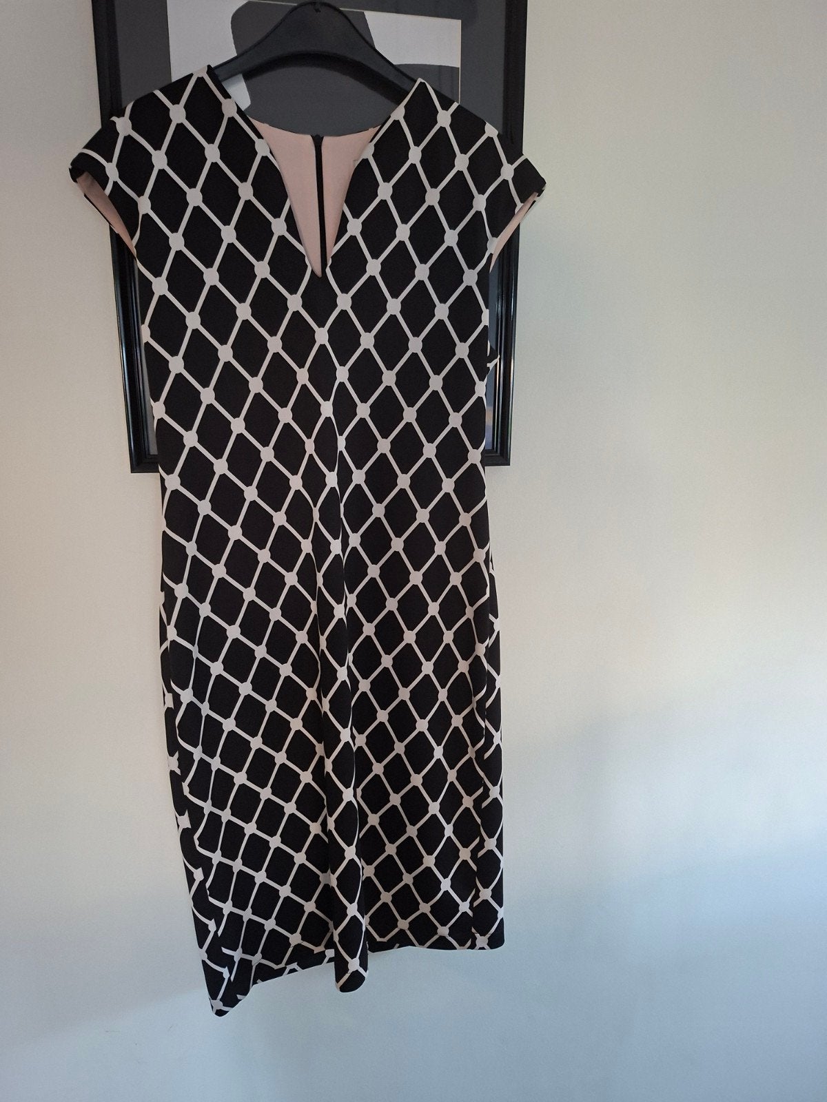 Leuk jurkje 1x gedragen mt36/38, Kleding | Dames, Zwart, Ophalen of Verzenden, Zo goed als nieuw, Knielengte