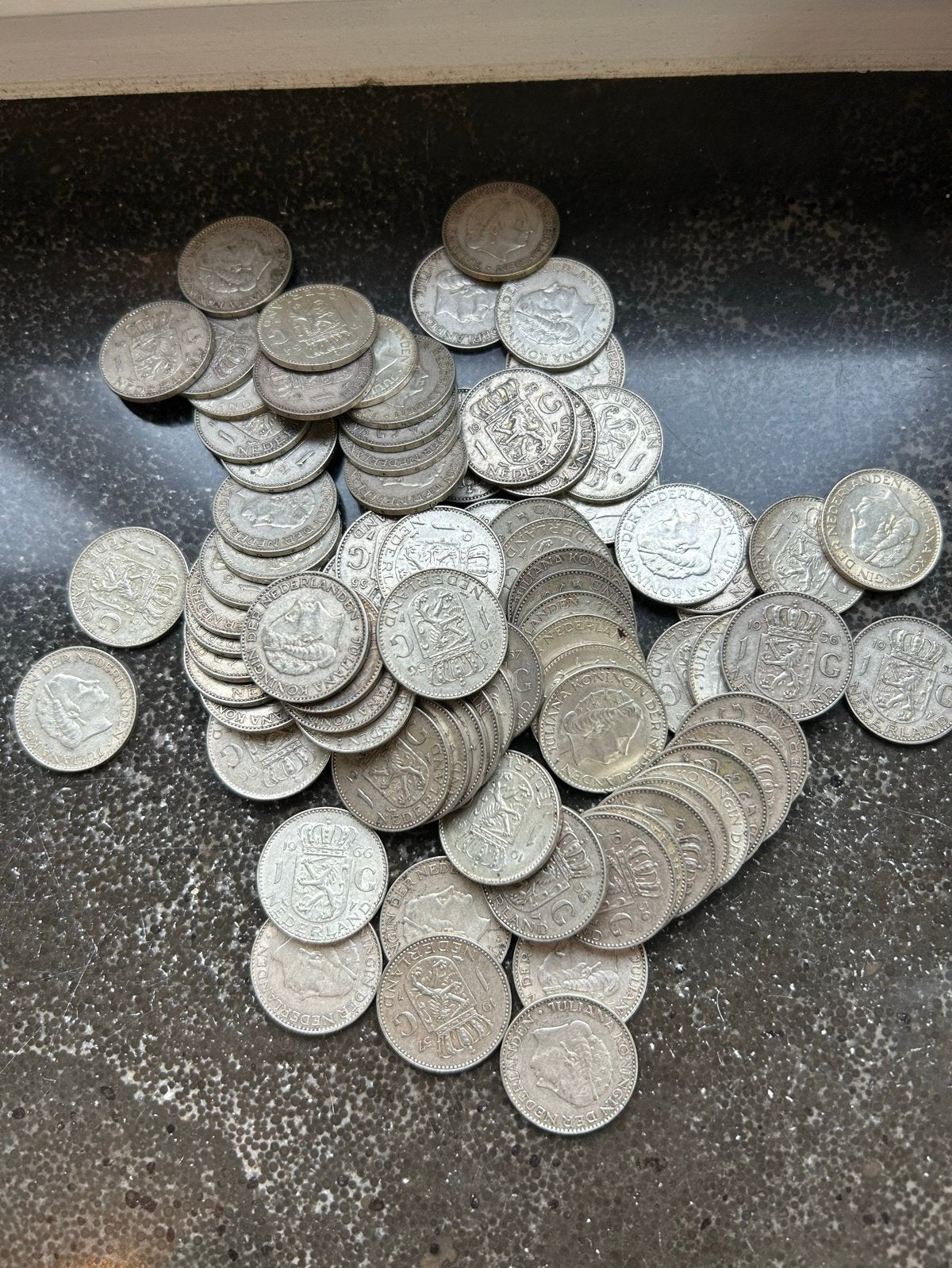 Grote partij zilveren munten van juliana guldens, 1 gulden, Zilver, Ophalen of Verzenden, Koningin Wilhelmina