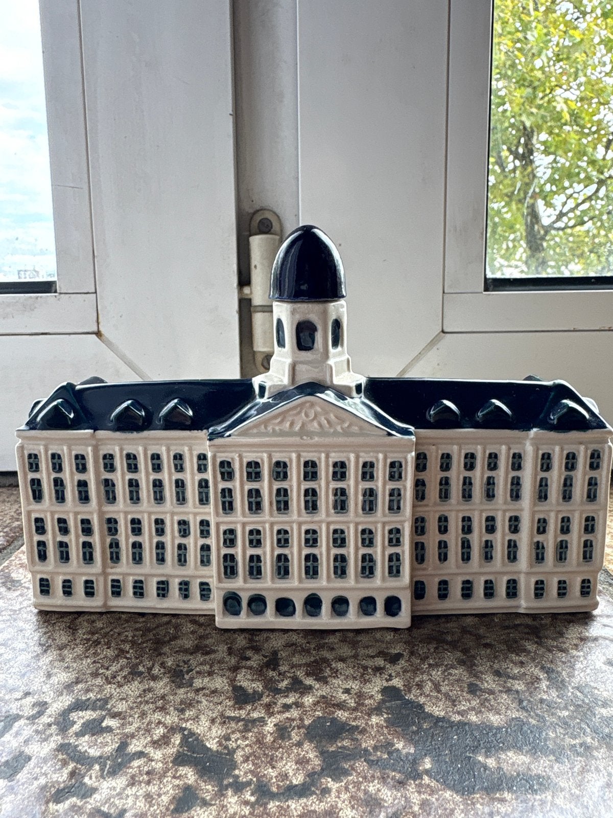 KLM huisje Paleis op de Dam - Royal Palace Amsterdam, Verzamelen, Ophalen, Zo goed als nieuw, Paleis of Waag