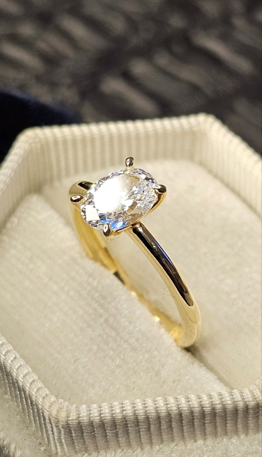 Prachtige Ovaal steen 14k gouden ring, Nieuw, Ophalen of Verzenden, 17 tot 18, Dame
