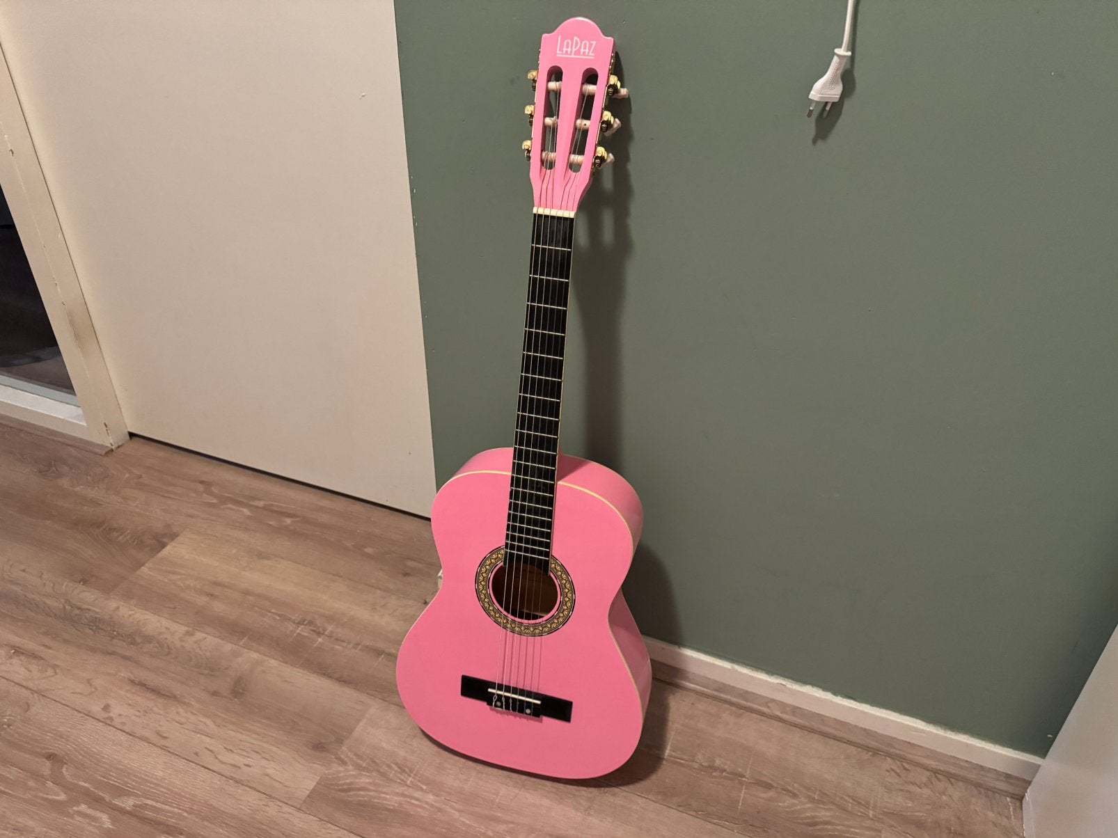 Gitaar lapaz roze, Muziek en Instrumenten, Snaarinstrumenten | Gitaren | Akoestisch, Ophalen of Verzenden, Zo goed als nieuw, Klassieke of Spaanse gitaar