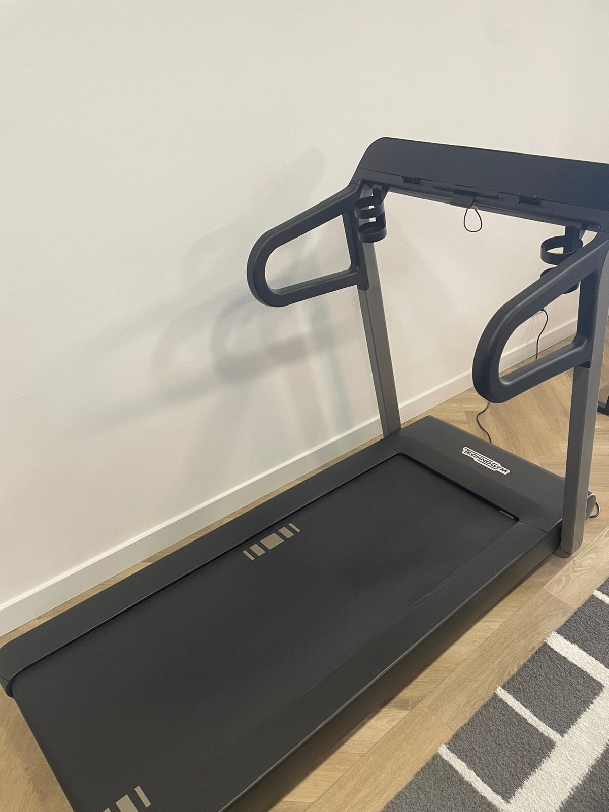Technogym MyRun Loopband - Zo goed als nieuw, Sport en Fitness, Fitnessmaterialen, Ophalen, Zo goed als nieuw, Benen, Overige typen