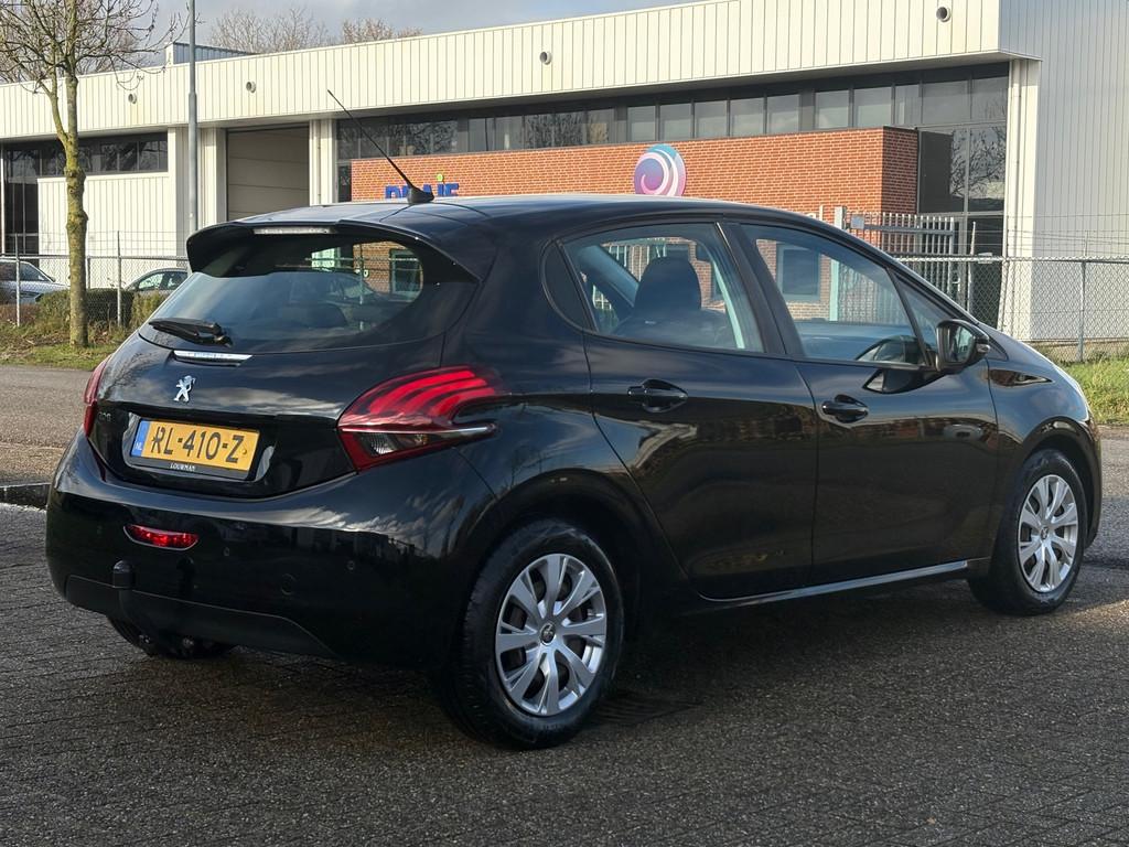Peugeot 208 1.2 PureTech Blue Lion, Voorwielaandrijving, Gebruikt, 1199 cc, 82 pk