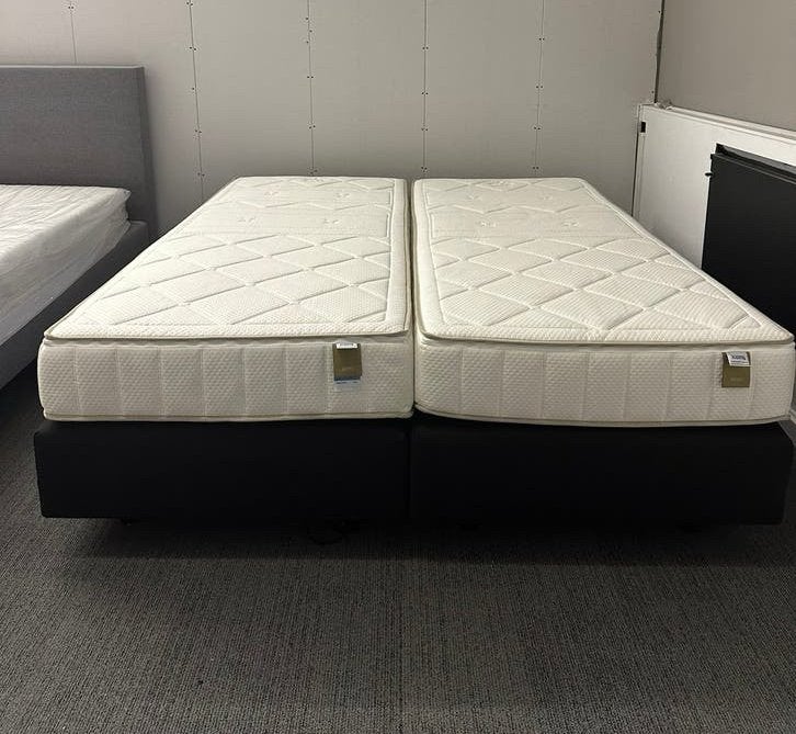 Auping vivo matrassen 90x210 2x firm en 2x extra firm €625ps, Huis en Inrichting, Slaapkamer | Matrassen en Bedbodems, 90 cm, Eenpersoons