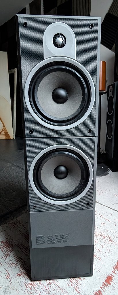 Krachtige B&W DM 580 speaker zuilen 1988, Audio, Tv en Foto, Luidsprekers, Ophalen, Stereo speakers, Gebruikt, 120 tot 150 watt