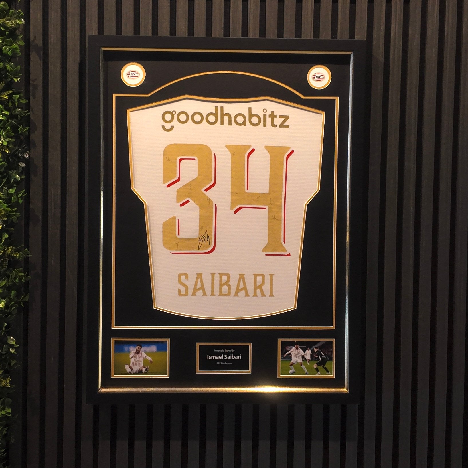 Ismael Saibari gesigneerd shirt PSV ingelijst videobewijs, Verzamelen, Sportartikelen en Voetbal, Verzenden, Nieuw, PSV, Shirt