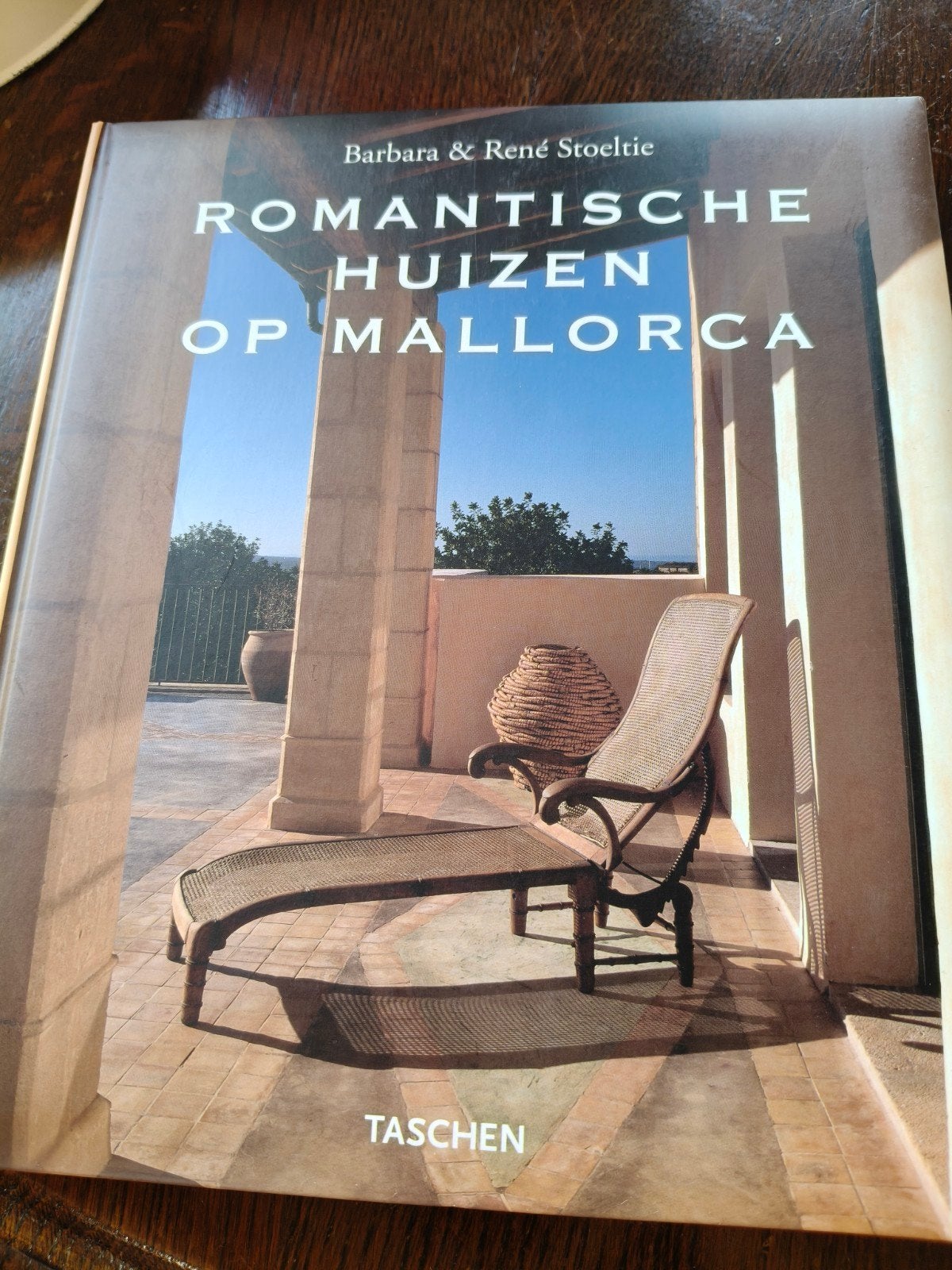 Romantische Huizen op Mallorca - Barbara & René Stoeltie, Boeken, Verzenden, Zo goed als nieuw, Barbara & René Stoeltie, Interieur en Design