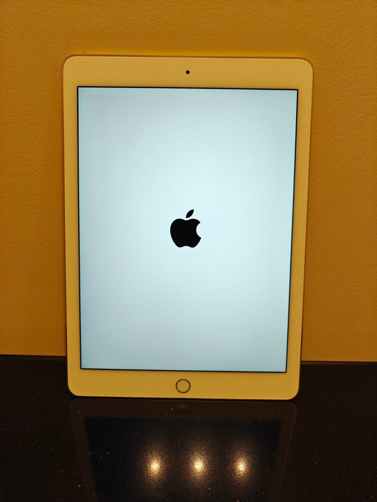 Apple iPad Air 2 - Zo goed als nieuw - Goud, Computers en Software, 10 inch, Apple iPad Air, Ophalen of Verzenden, Zo goed als nieuw