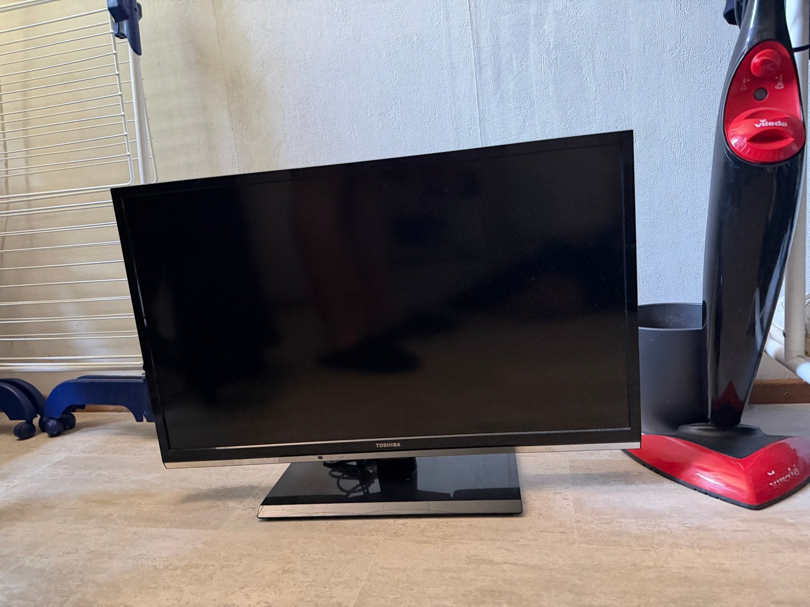 Toshiba 32RL938 LCD TV inclusief afstandsbediening, Ophalen, 50 Hz, 80 tot 100 cm, Gebruikt