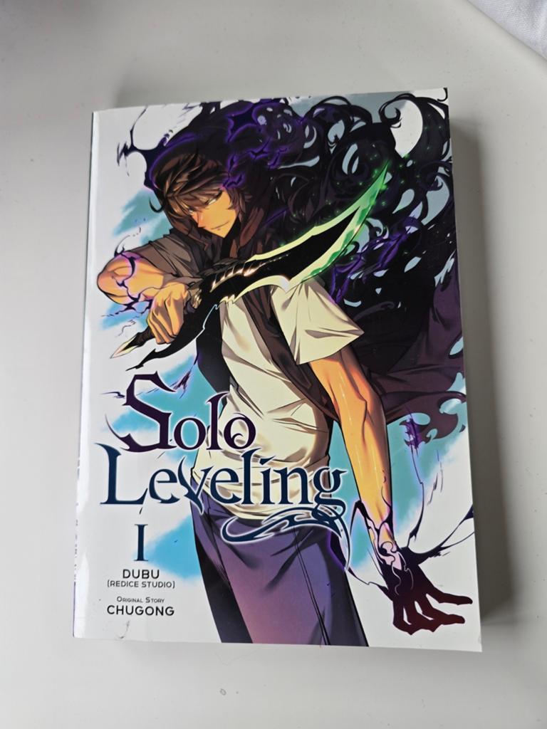 Manga solo leveling 1, Ophalen of Verzenden, Zo goed als nieuw