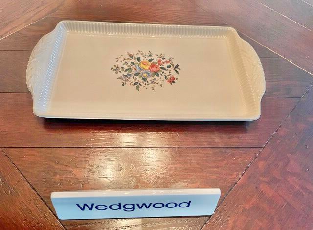 Wedgwood Conway sandwichtray NU: €89,-, Ophalen of Verzenden, Wedgwood, Porselein, Schaal of Schalen