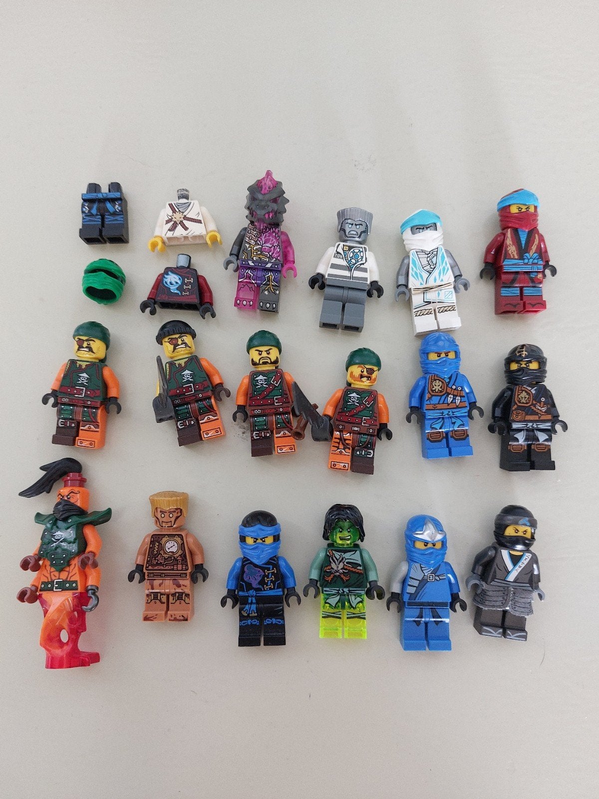 LEGO Ninjago minifiguren/onderdelen, Ophalen of Verzenden, Zo goed als nieuw