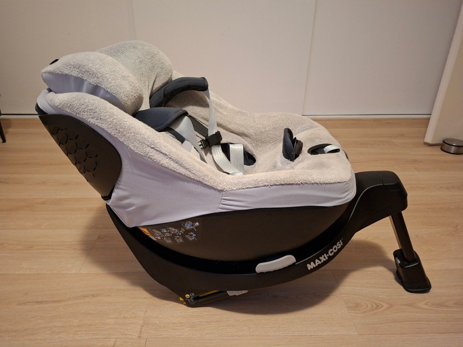 Maxi-Cosi autostoeltje met verkleiner, Ophalen