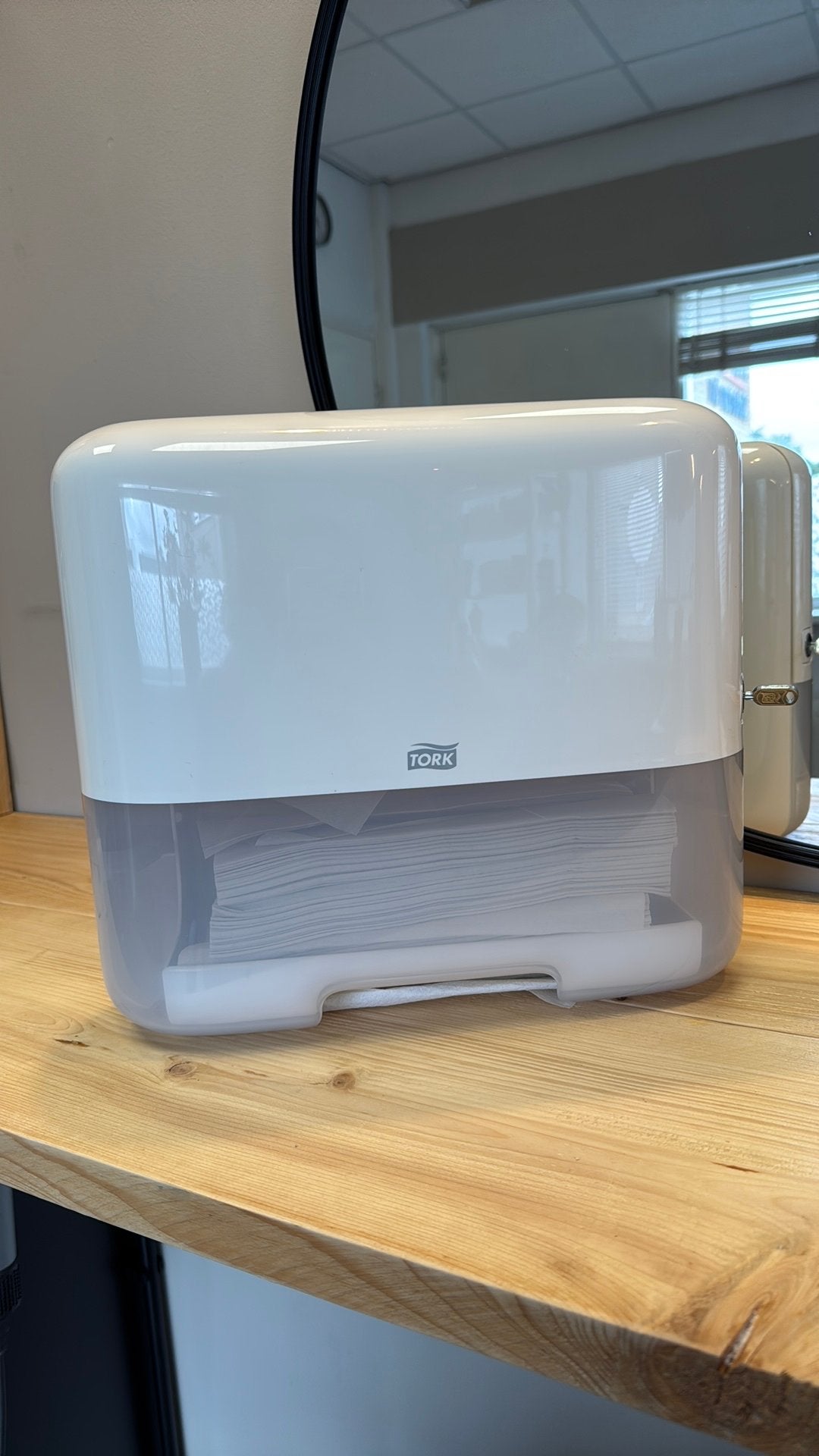 Tork tissue dispenser zgan!, Ophalen of Verzenden, Zo goed als nieuw