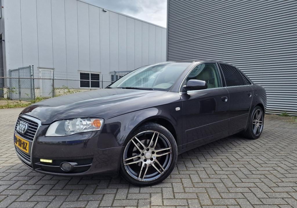 Audi A4 Limousine 2.0 Pro Line AUTOMAAT NAVI PSENSOR TREKHAA, 730 kg, Gebruikt, Beige, 4 cilinders
