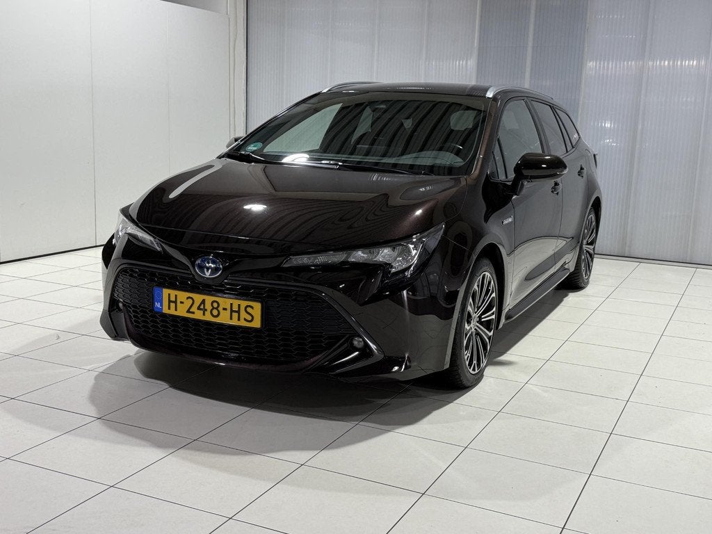Toyota Corolla Touring Sports 2.0 Hybrid Business Plus | Lee, 1345 kg, 450 kg, Gebruikt, 4 cilinders