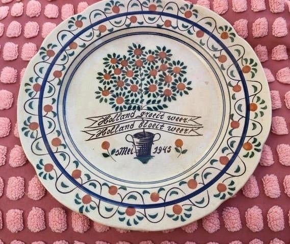 Bevrijdingsbord Plateelbakkerij Gouda 5 mei 1945, Ophalen of Verzenden