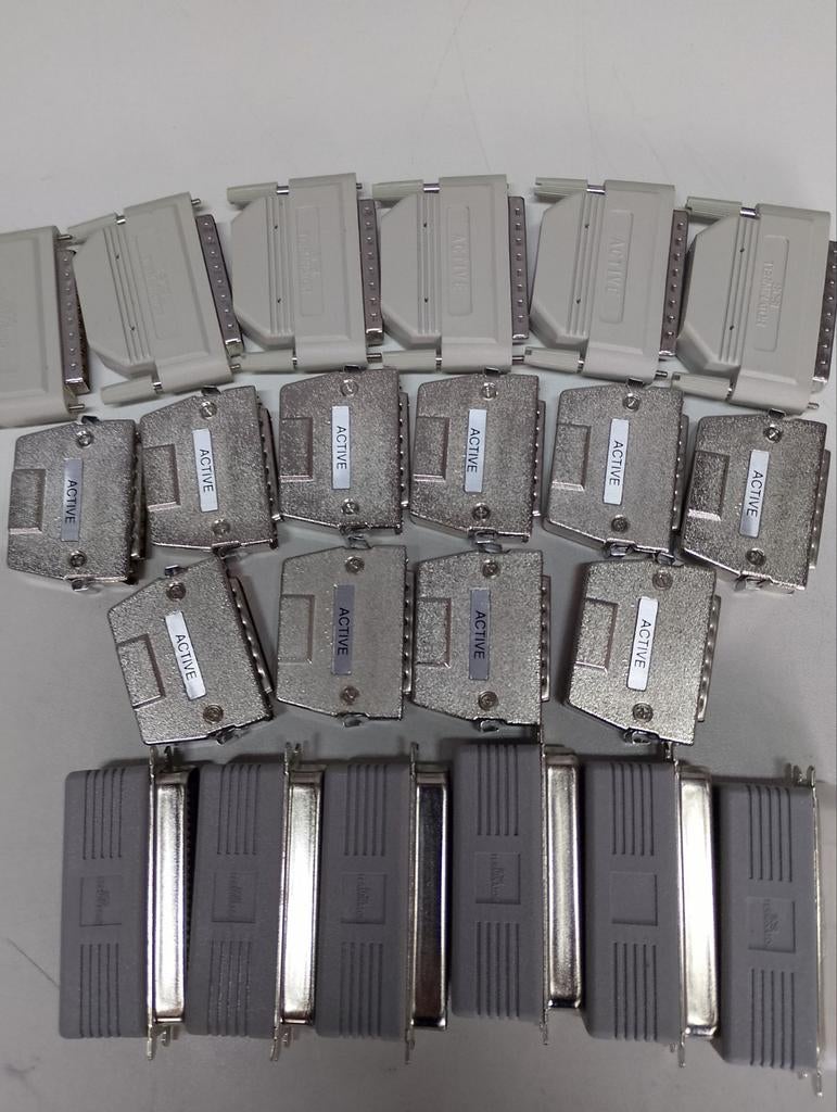 SCSI connector / terminator, Ophalen of Verzenden, Nieuw