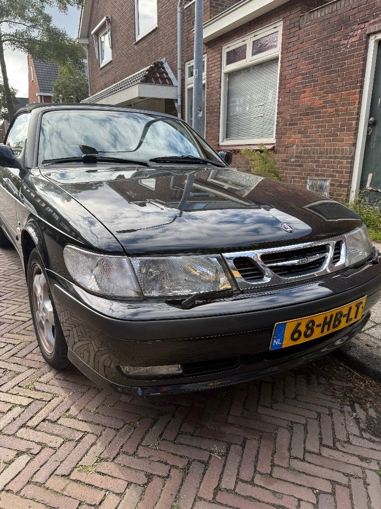 Saab 9-3 2.0 Turbo Cabrio AUT 2001 Zwart, Auto's, 4 cilinders, Cabriolet, 4 stoelen, Zwart