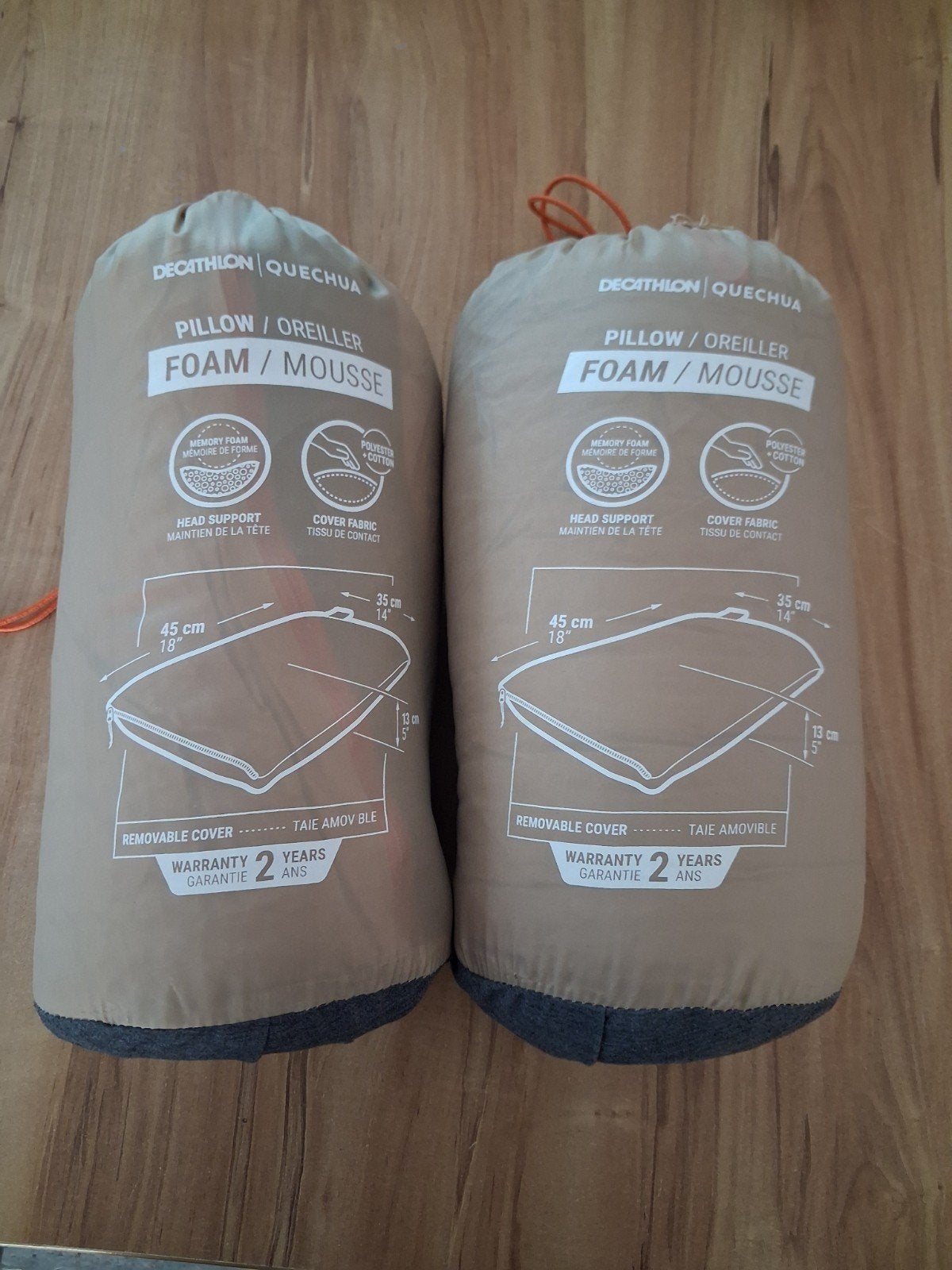 2x Decathlon Quechua Foam Kampeerkussen - Nieuw, Ophalen, Gebruikt