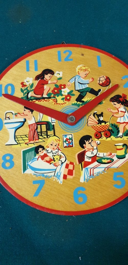 wandklok voor kinderen, Huis en Inrichting, Woonaccessoires | Klokken, Ophalen of Verzenden, 'T Olde Gre-j, Info@toldegrej.nl