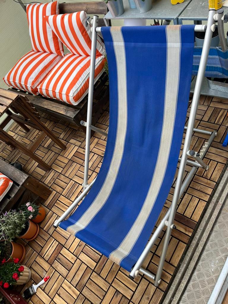 Twee opklapbare ligbedden, Tuin en Terras, Ligbedden, Zo goed als nieuw, Aluminium, Ophalen