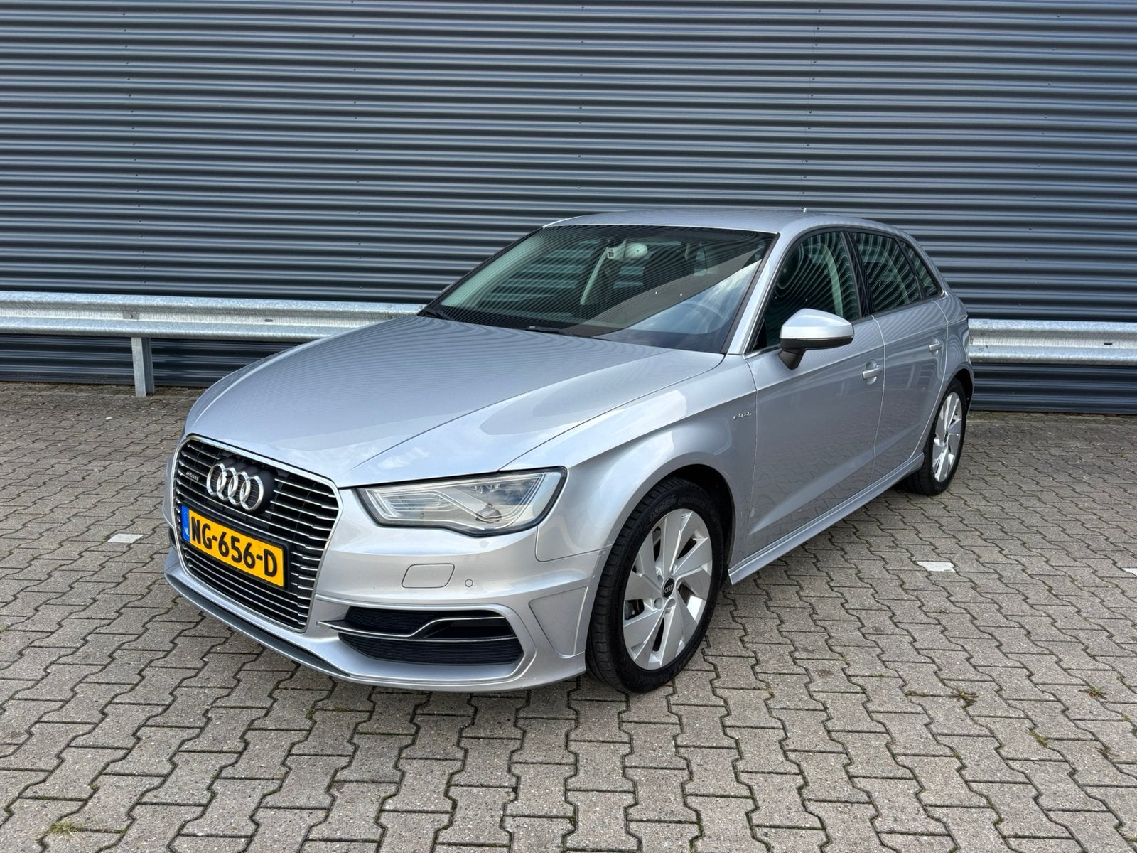Audi A3 1.4 Tfsi 204pk E-tron Phev S Tronic Nieuwstaat, Auto's, Dealer onderhouden, 4 cilinders, 150 pk, Leder en Stof