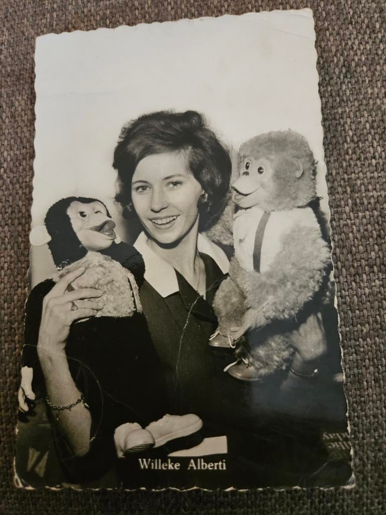 Willeke Alberti met apen, Verzamelen, Ophalen of Verzenden