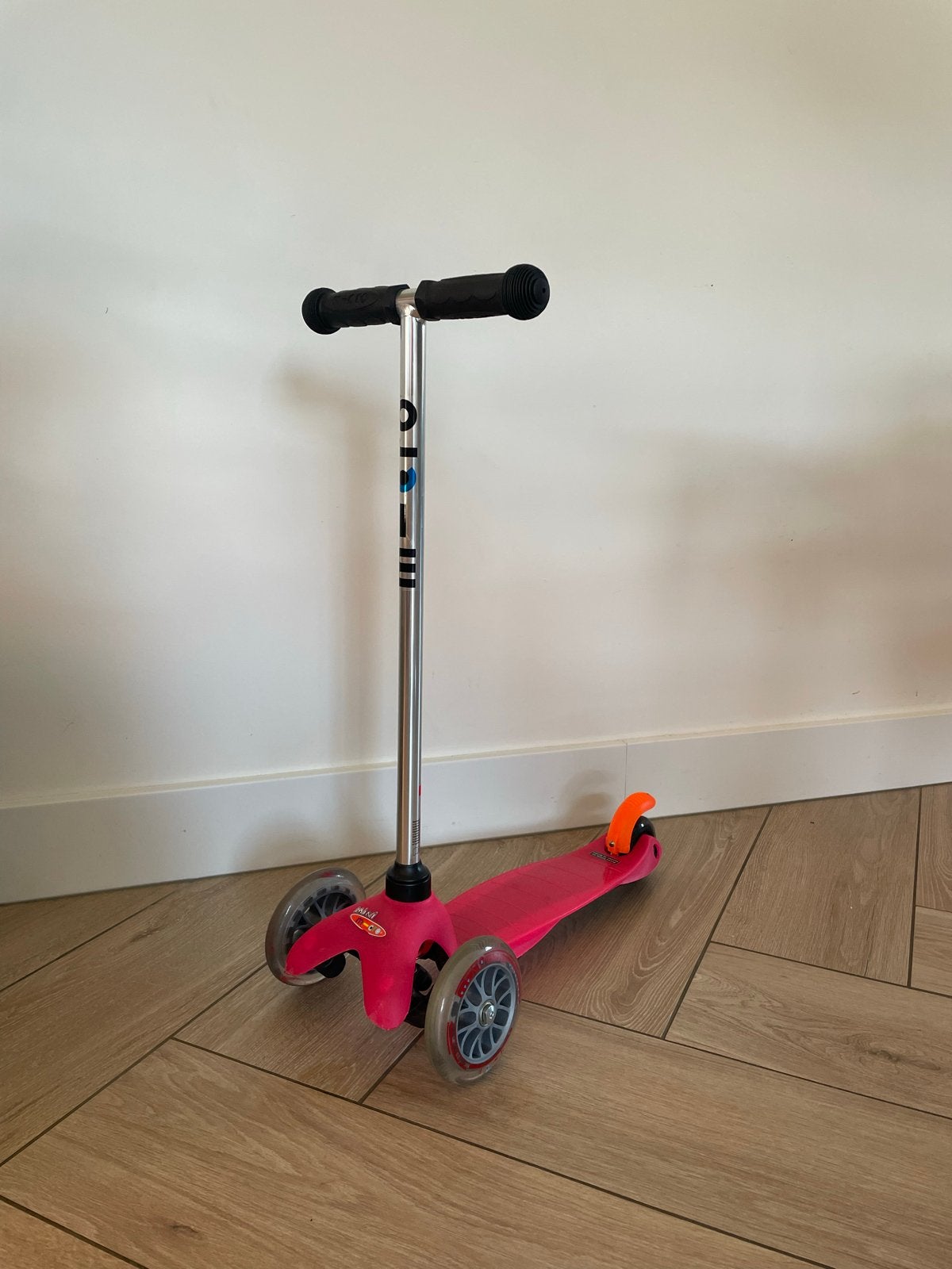 Roze Micro Mini Step Classic - Zo goed als nieuw, Fietsen en Brommers, Steps, Ophalen, Zo goed als nieuw, Gewone step