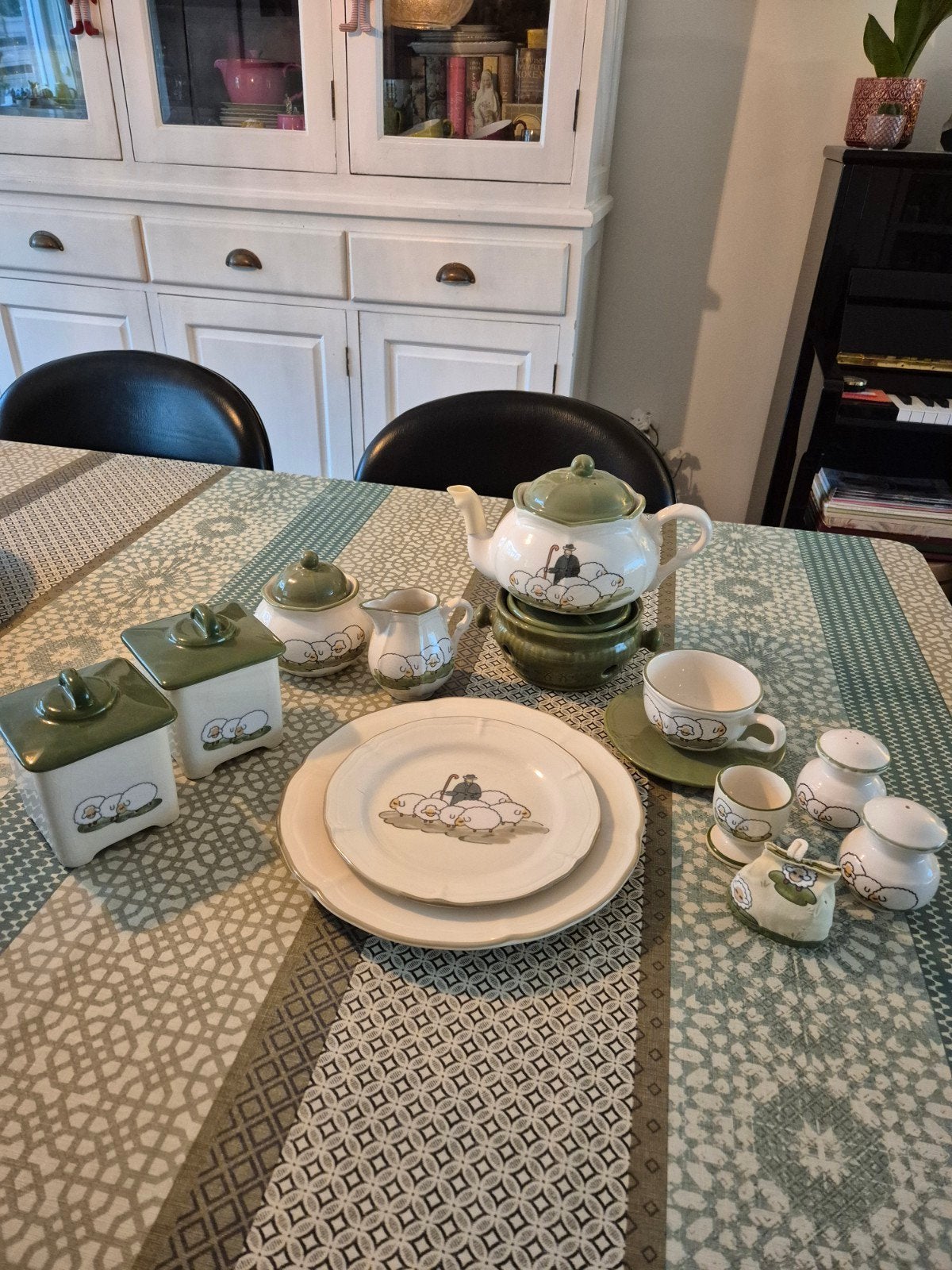 Servies onderdelen van Zeller Keramik, het Schaapjes servies, Antiek en Kunst, Ophalen of Verzenden