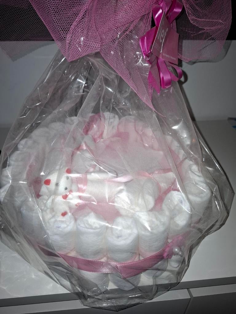 Luiertaart met roze lint en beertjes, Ophalen