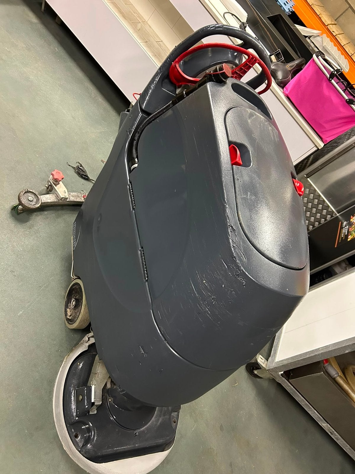 Numatic Schrob- en Zuigmachine - Professionele Reiniging, Ophalen of Verzenden, Gebruikt, Schrobmachine