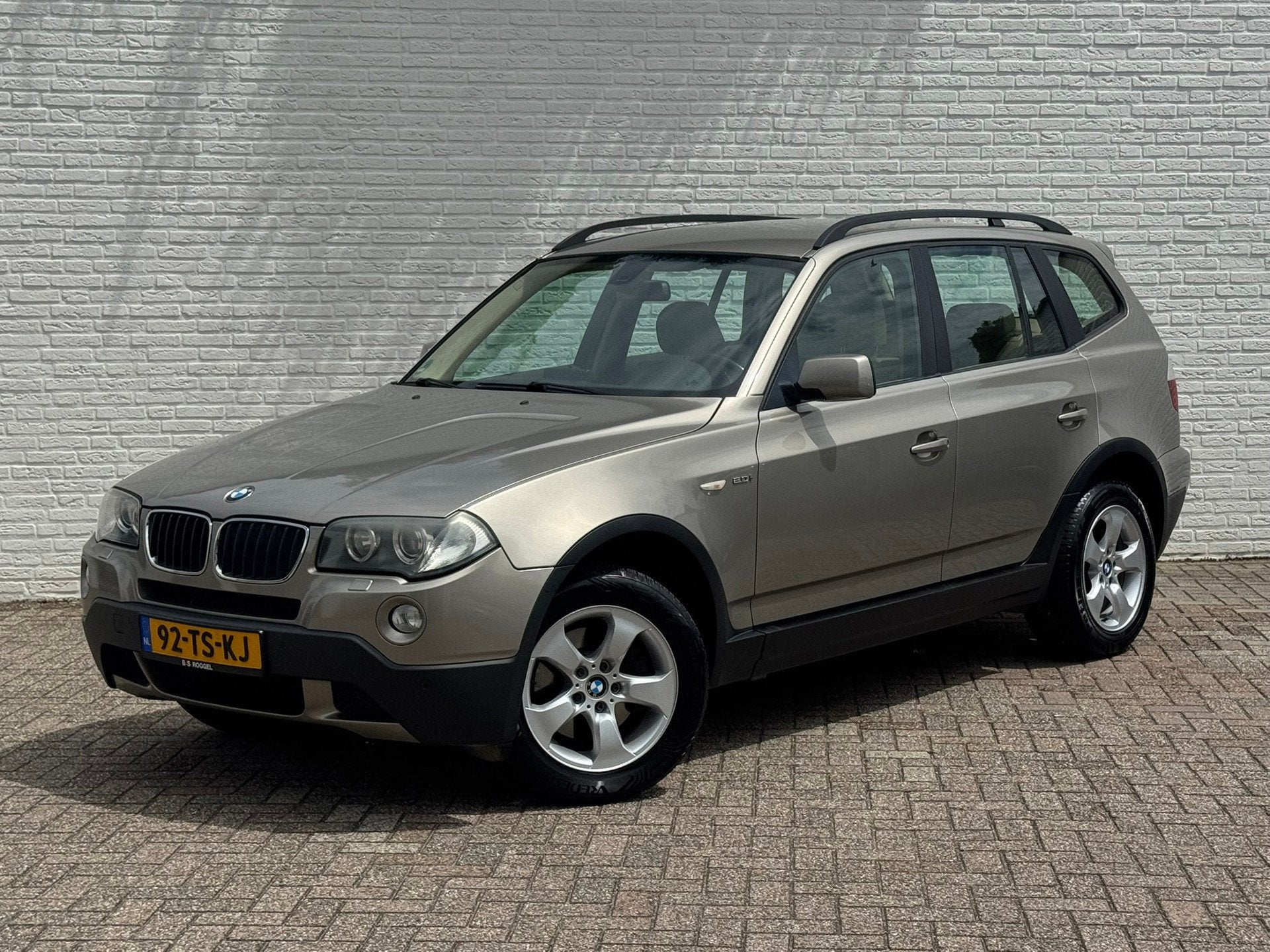 BMW X3 2.0i High Executive Leder + verwarming Clima Cruise T, Auto's, Beige, 4 cilinders, Bedrijf, Handgeschakeld