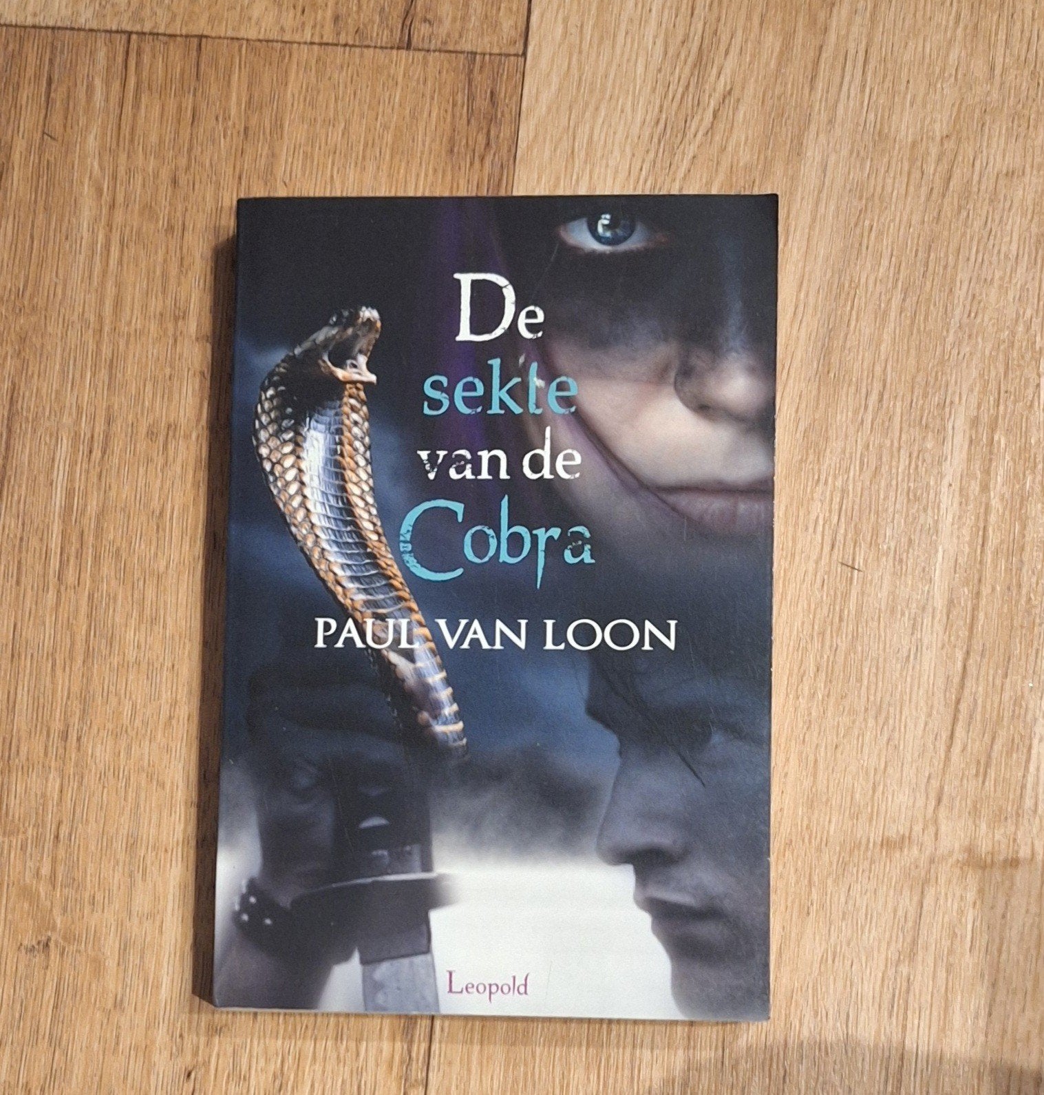 De sekte van de Cobra - Paul van Loon (Jeugdboek), Ophalen of Verzenden, Zo goed als nieuw, Paul van Loon, Fictie